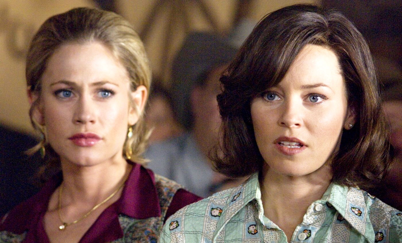 Jennifer Sipes stars as Susie Evans and Elizabeth Banks stars as Laura Bush in Lionsgate Films' W (2008)
