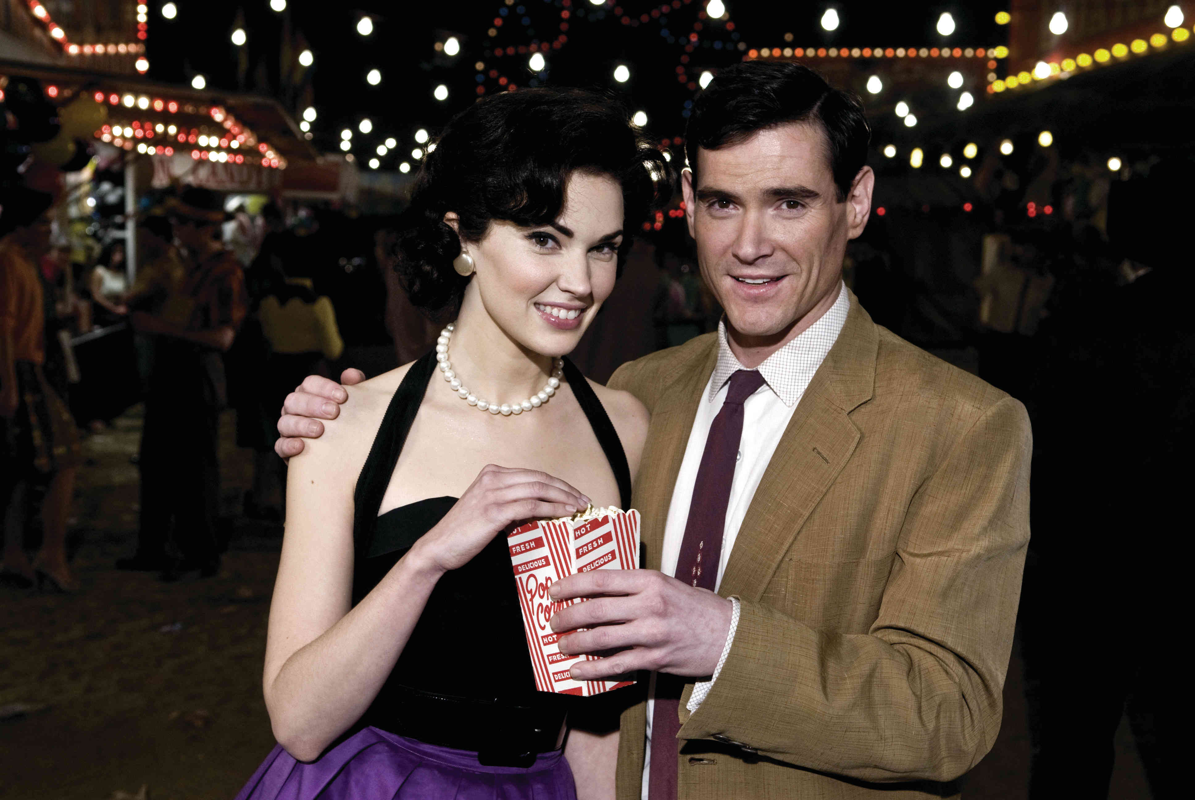 Laura Mennell stars as Janey Slater and Billy Crudup stars as Jon Osterman, aka Dr. Manhattan in Warner Bros Films' Watchmen (2009)