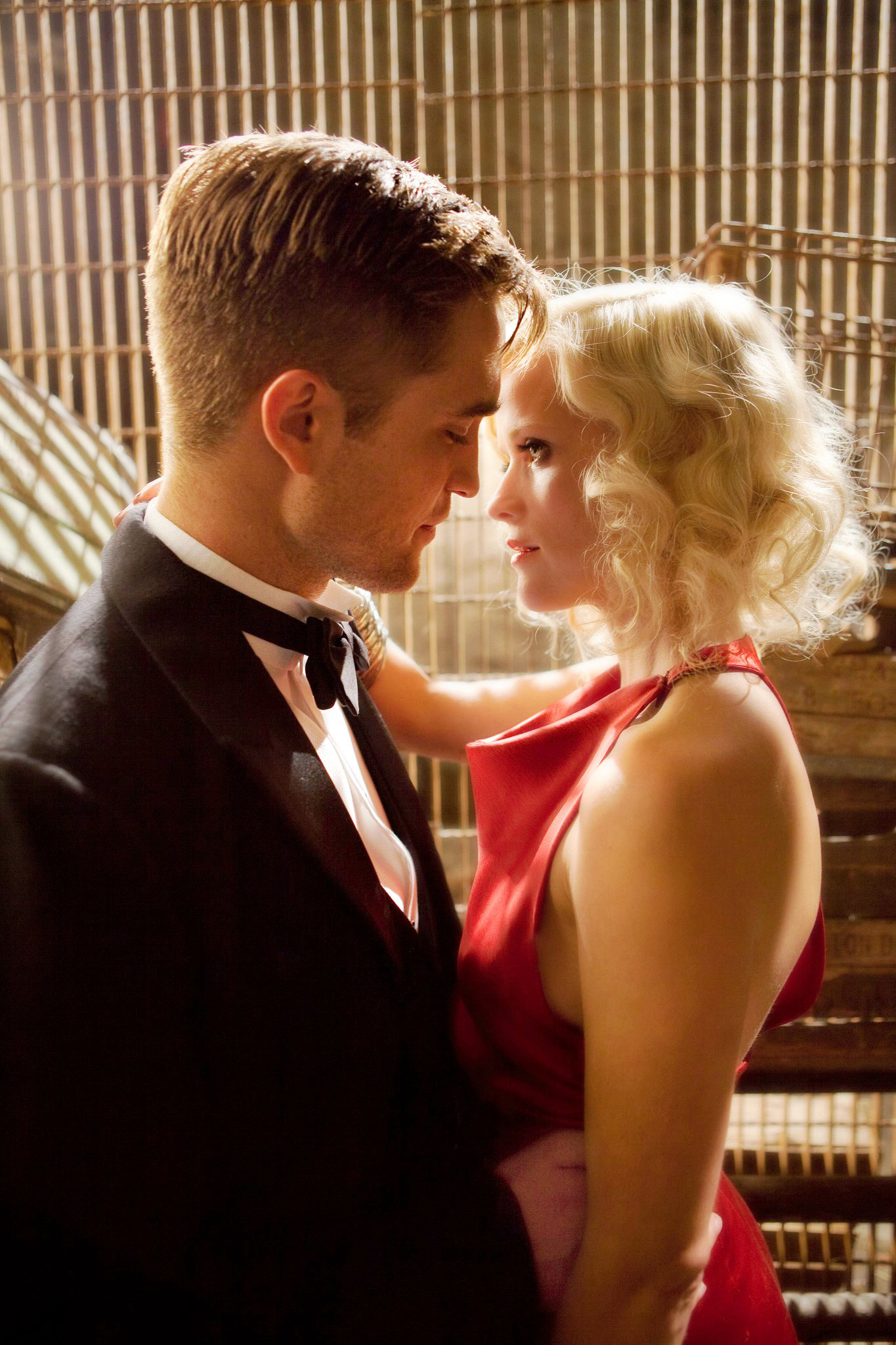 Robert Pattinson Dancing In New Water For Elephants Clip