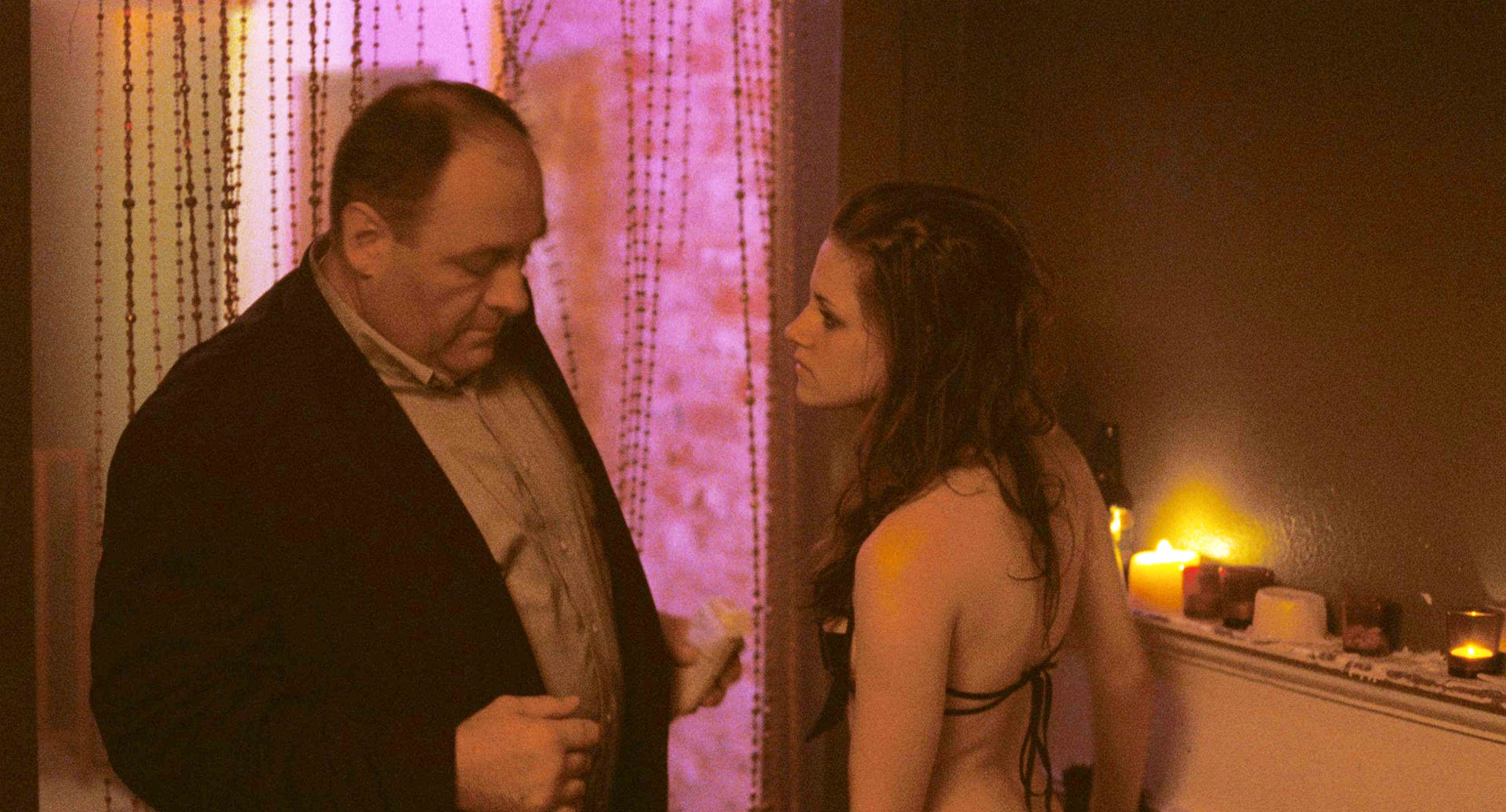 James Gandolfini stars as Doug Riley and Kristen Stewart stars as Mallory in Samuel Goldwyn Films' Welcome to the Rileys (2010)