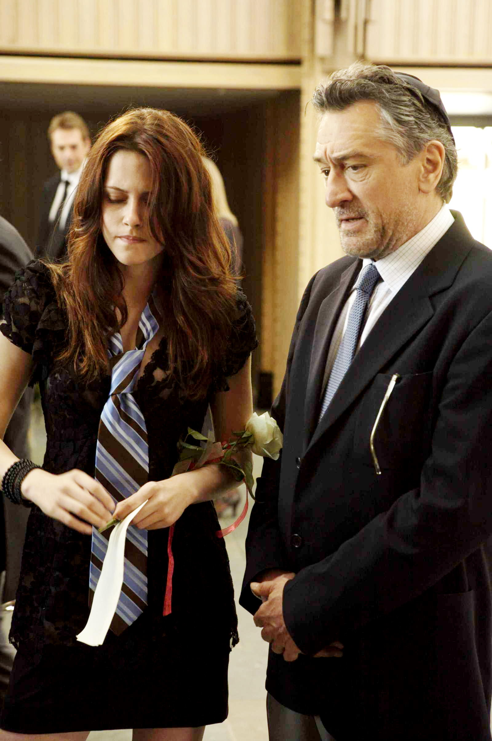 Kristen Stewart stars as Zoe and Robert De Niro stars as Ben in Magnolia Pictures' What Just Happened? (2008)
