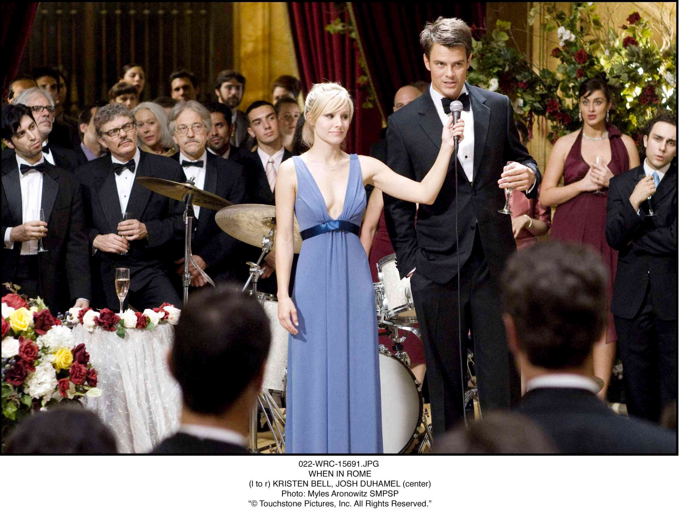 Kristen Bell stars as Beth Harper and Josh Duhamel stars as Nick Beamon in Walt Disney Pictures' When in Rome (2010). Photo credit by Myles Aronowitz.