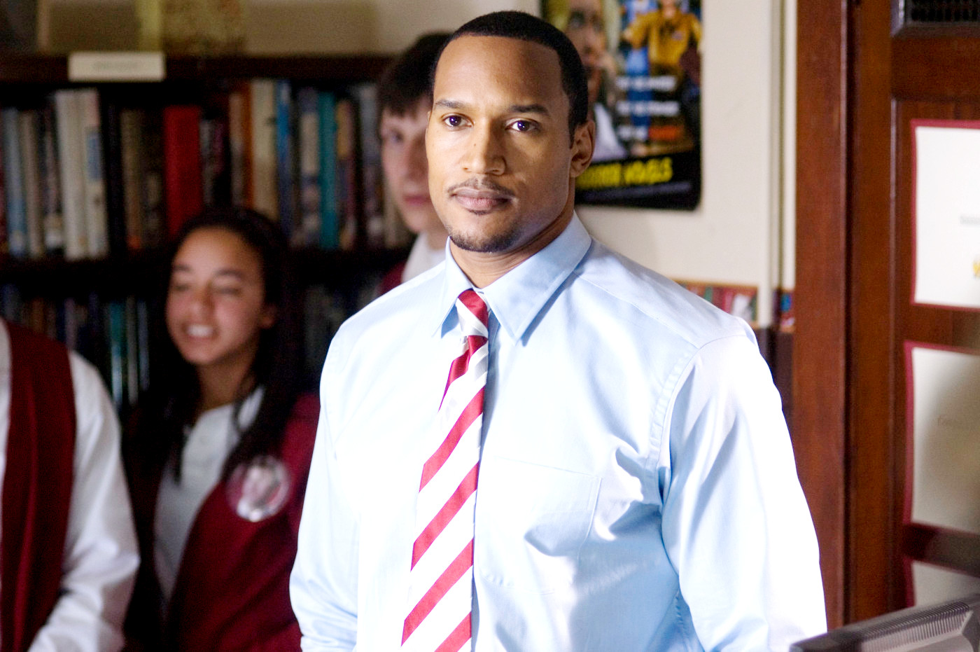 Henry Simmons stars as Mike Lane in Magnolia Pictures' World's Greatest Dad (2009)