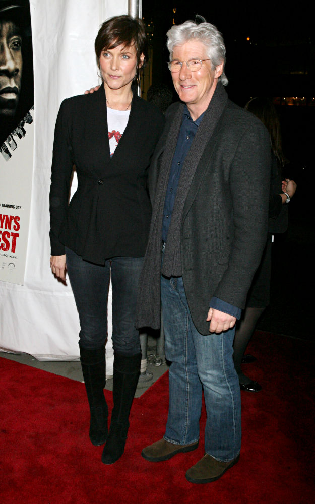 carey lowell