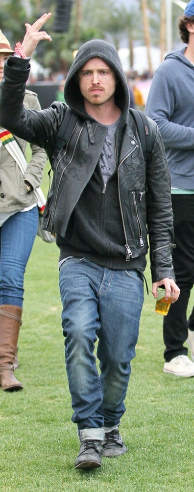 Aaron Paul Celebrities at The 2012 Coachella Valley Music and Arts Festival Aaron Paul Celebrities at The 2012 Coachella Valley Music and Arts Festival