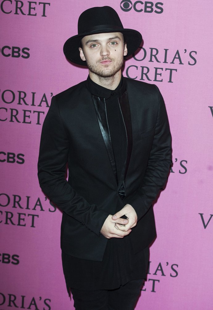 alexander deleon Picture 5 - 2014 Victoria&rsquo;s Secret Fashion Show - Arrivals
