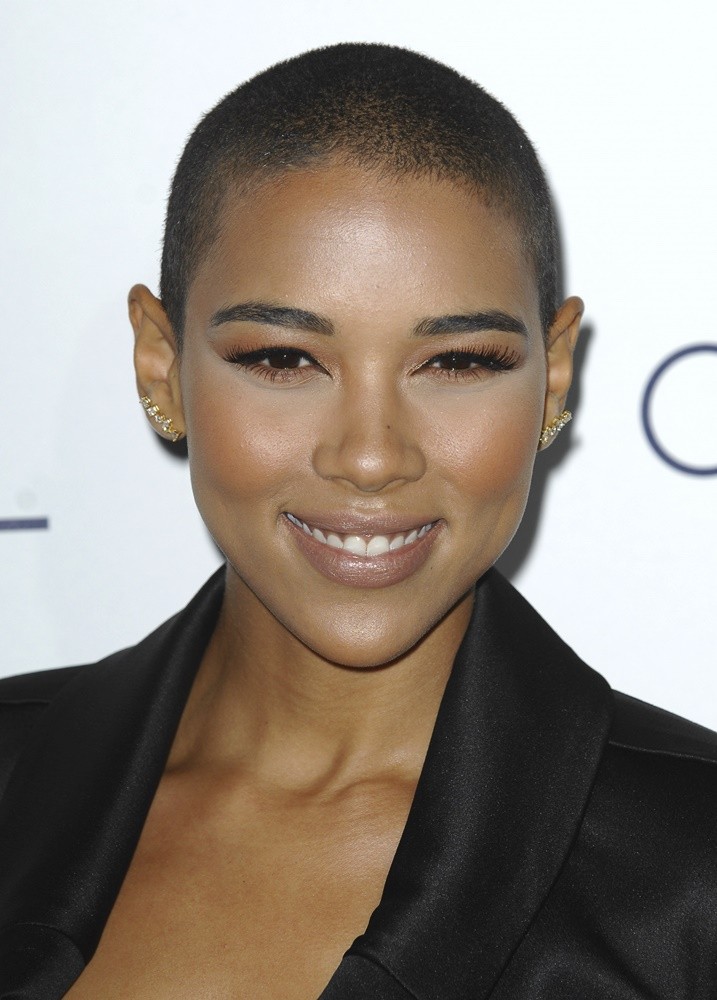 Alexandra Shipp Picture 11 - Elle Women in Hollywood Awards 22nd ...