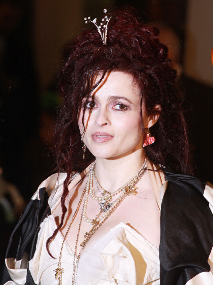 helena bonham carter got pregnant because of singing