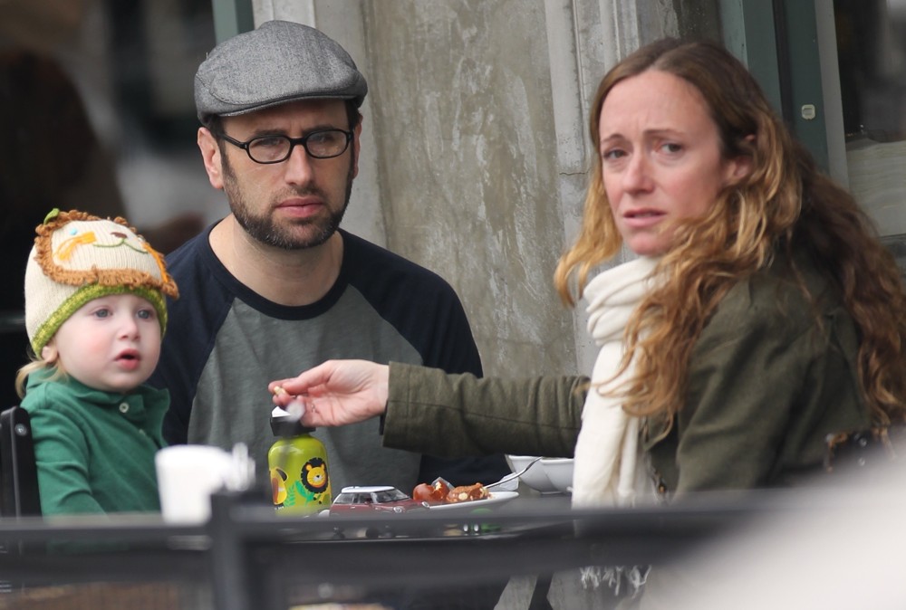 Andrew Lincoln Picture 13 Andrew Lincoln Having Breakfast with His Family at Joan's on Third