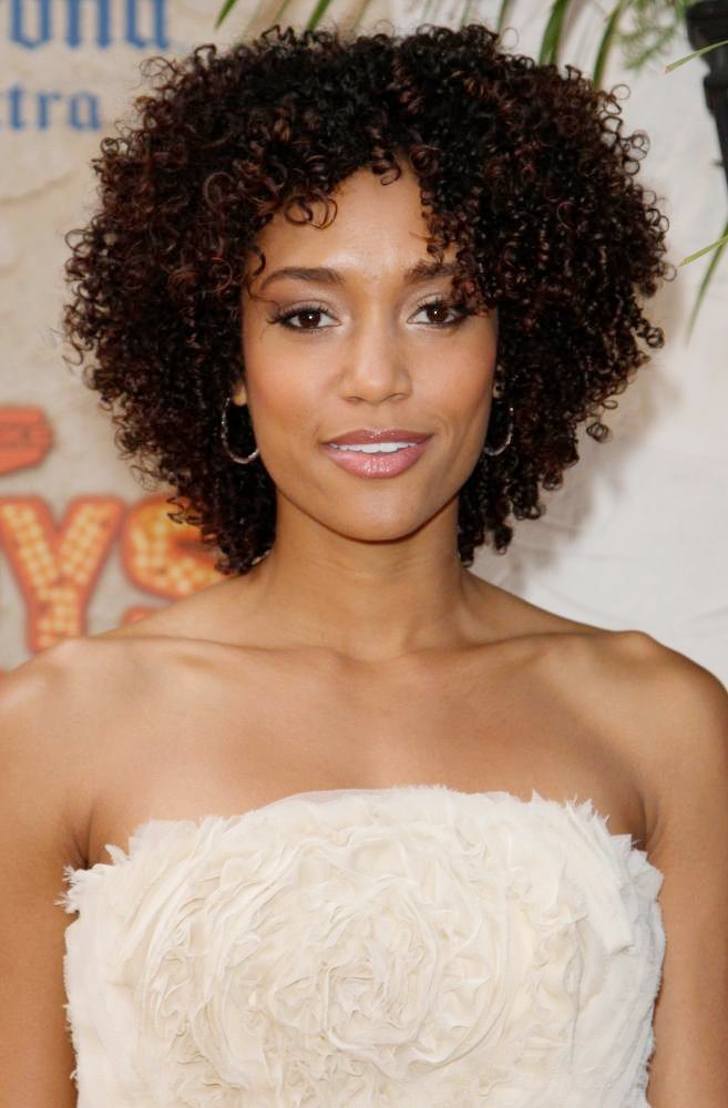 Annie Ilonzeh - Picture Hot