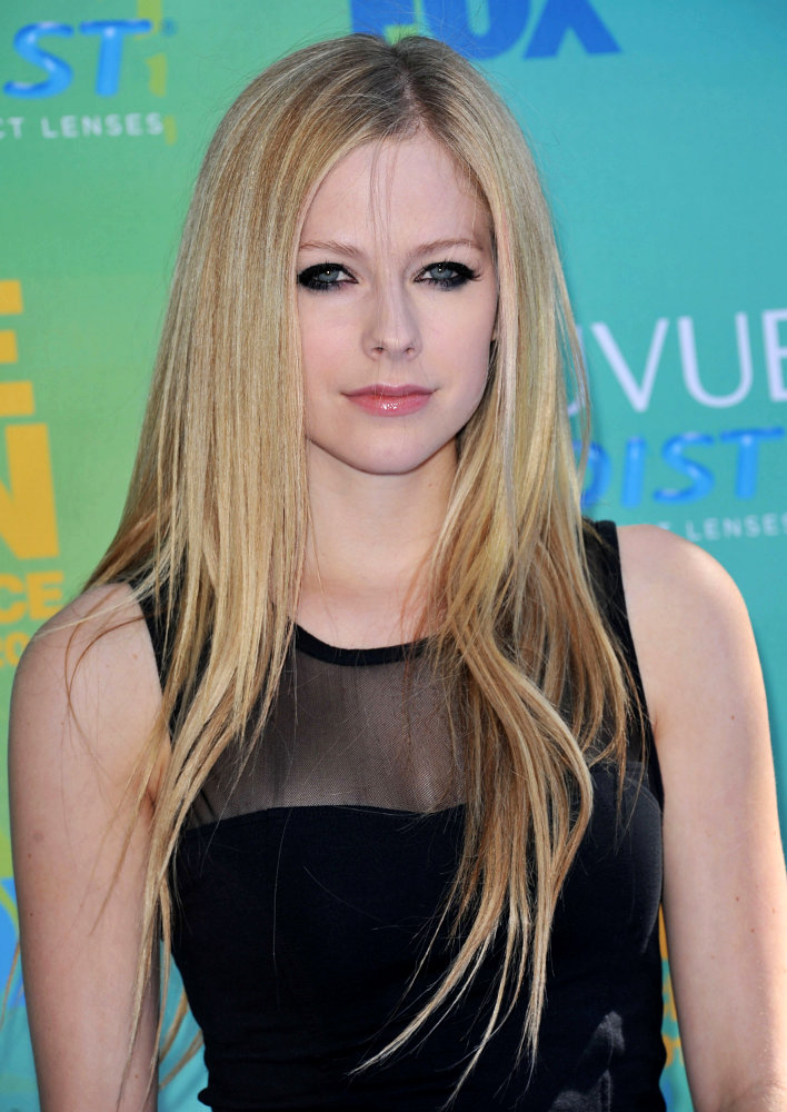 Avril Lavigne 2011 Teen Choice Awards Photo credit WENN