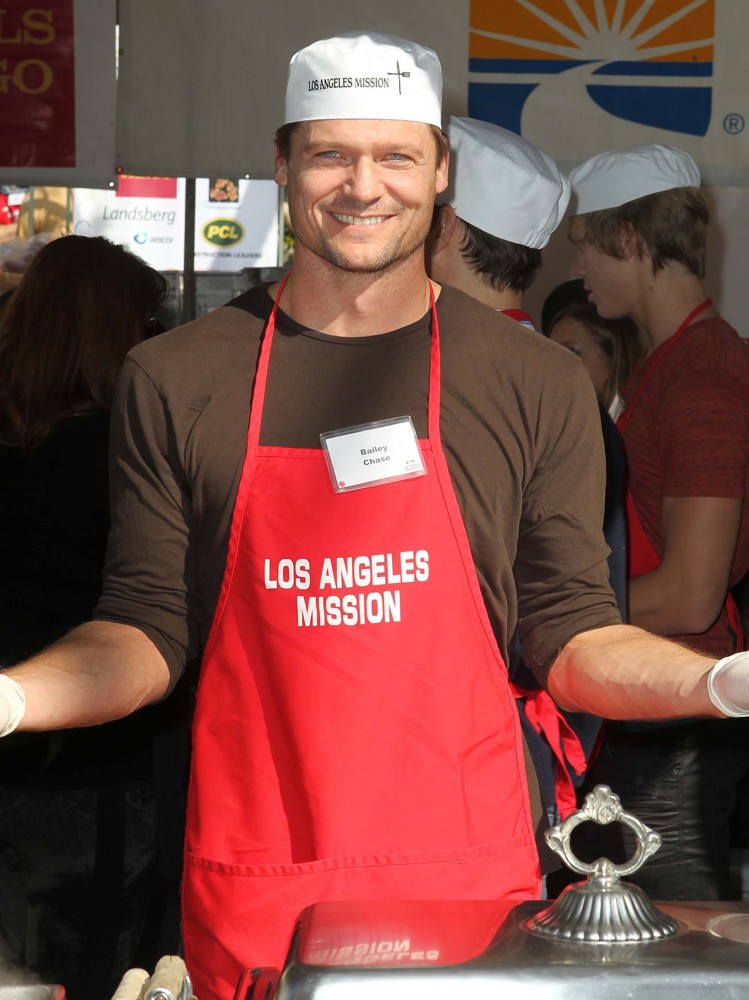 Bailey Chase Picture 2 The Los Angeles Mission's Thanksgiving for