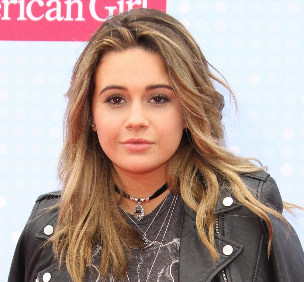 Beatrice Miller Net Worth