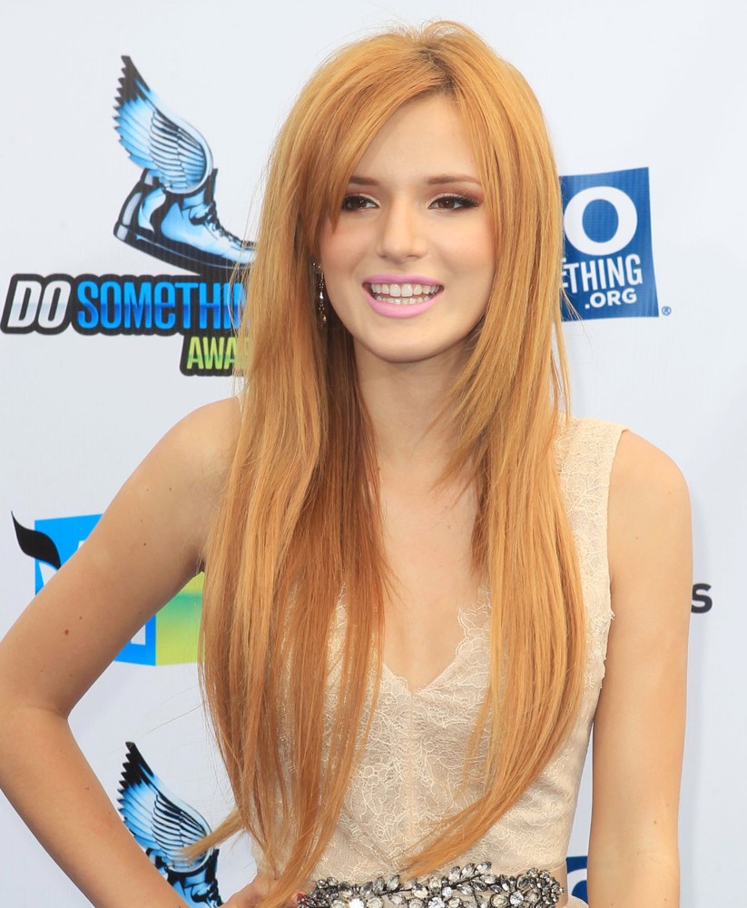 Bella Thorne - Photo Set