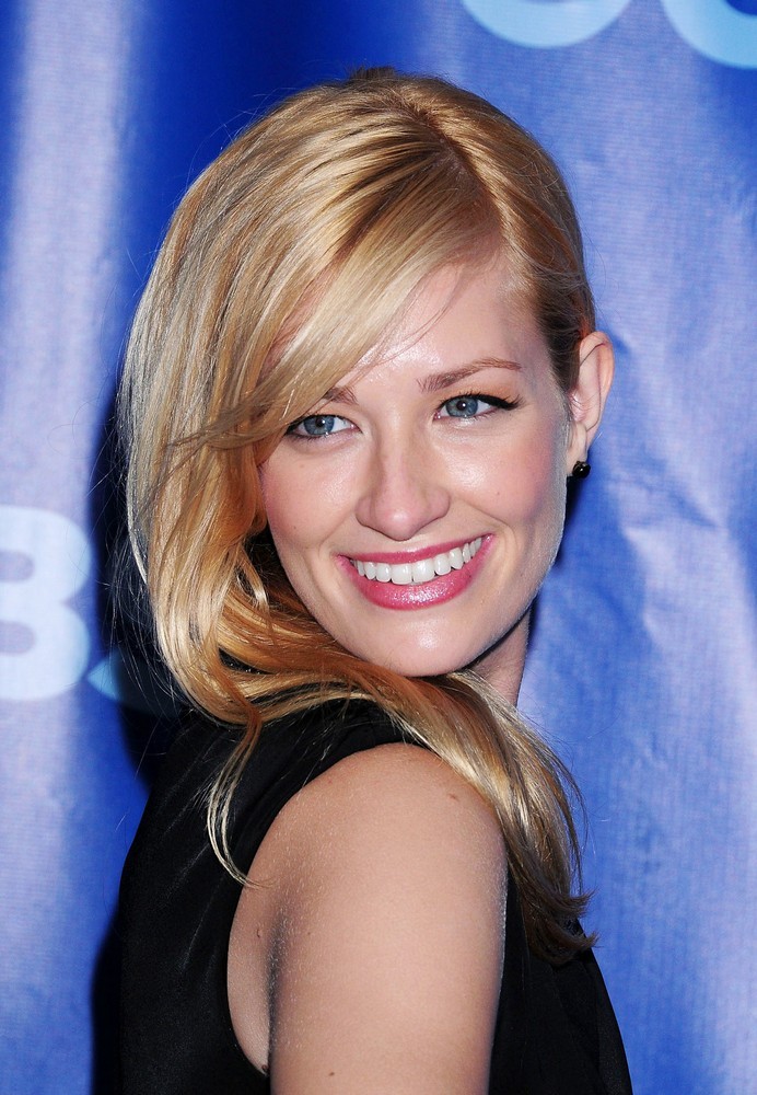 Related pictures Beth Behrs
