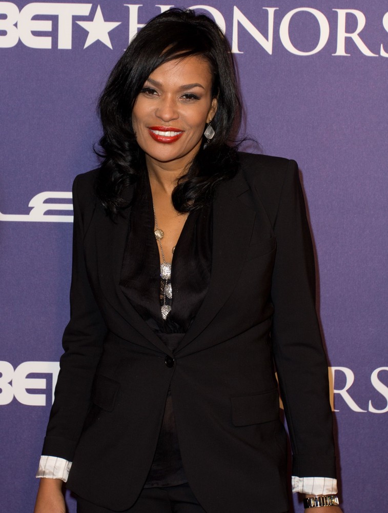 Beverly Bond