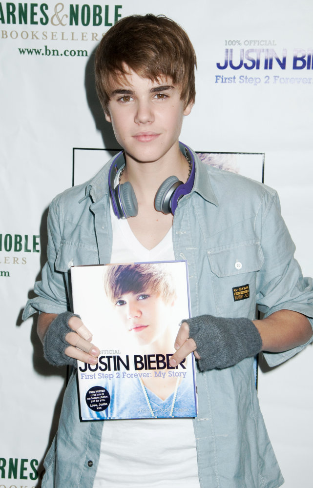 justin bieber beats dr dre. Justin Bieber Beats by Dr.