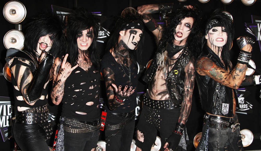 http://www.aceshowbiz.com/images/wennpic/black-veil-brides-2011-mtv-vmas-01.jpg