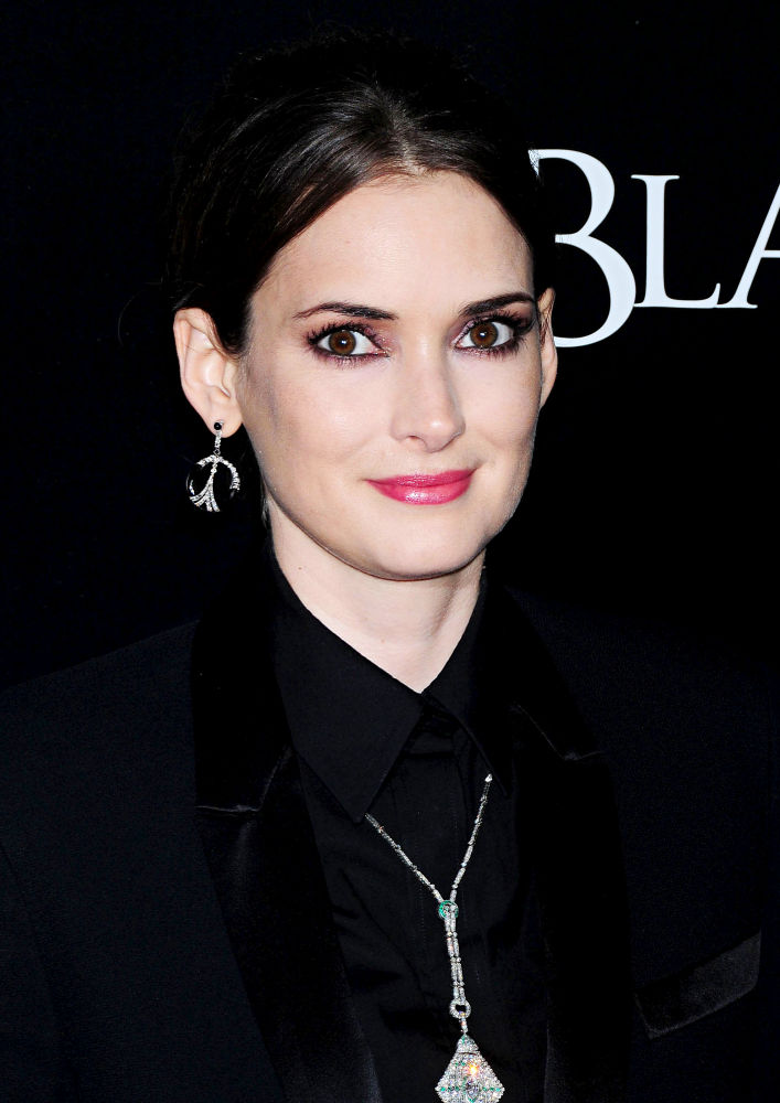 Winona Ryder Black Swan Images. Winona Ryder