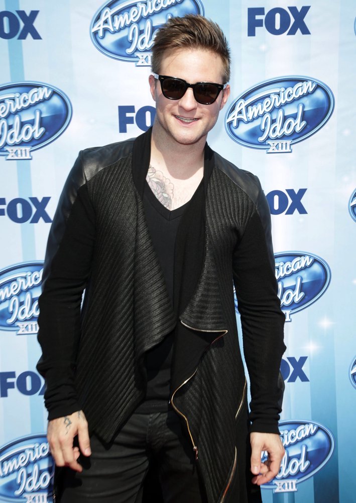 gay mitch bennett from Makai american blake gay idol