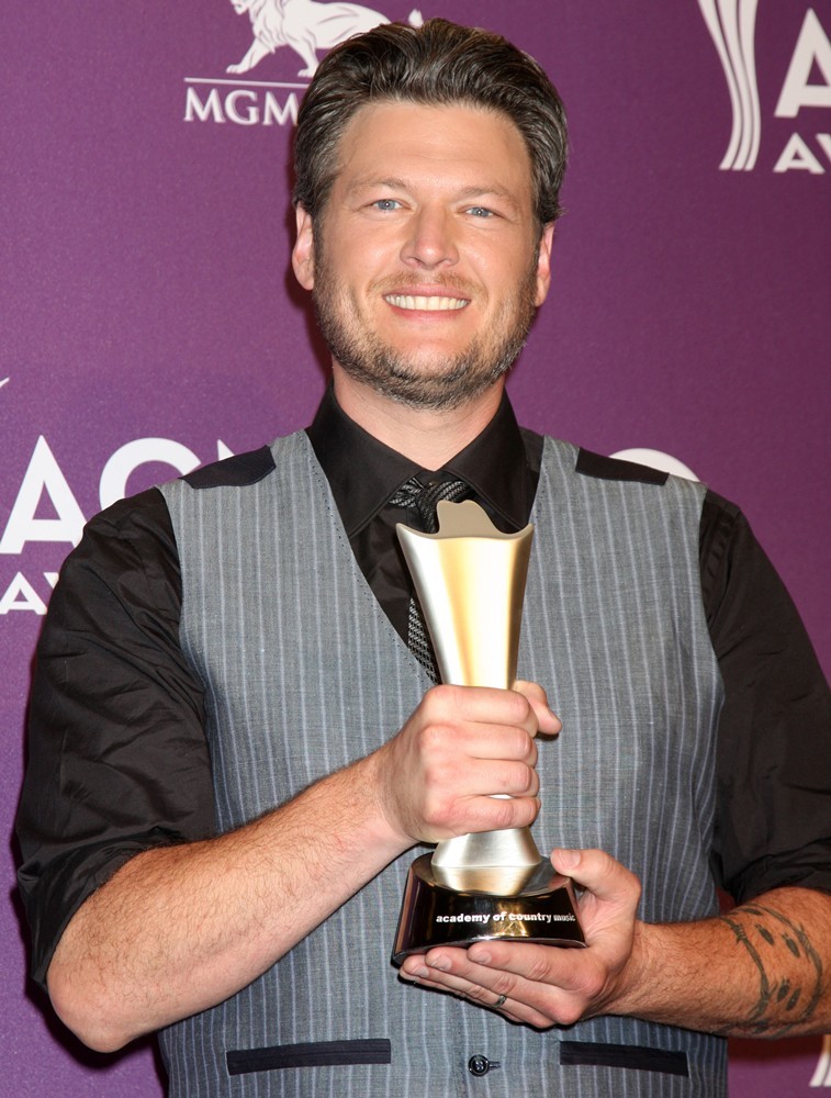 blake shelton awards blake shelton picture 38 2012 acm awards press room blake shelton awards blake shelton picture 38 2012 acm awards press room