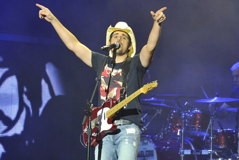 Brad Paisley Extends His Life Amplified World Tour