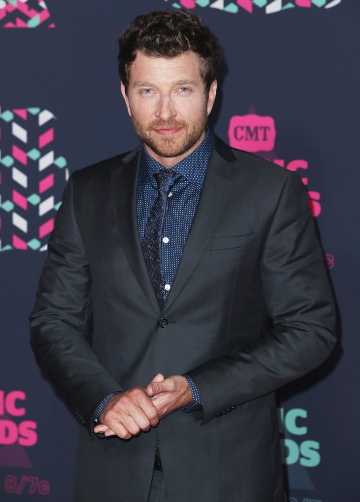 brett eldredge brett eldredge picture 43 2016 cmt awards arrivals brett eldredge brett eldredge picture 43 2016 cmt awards arrivals