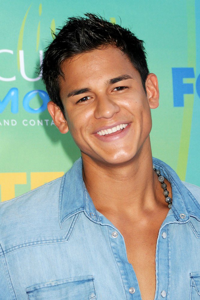 Bronson Pelletier - Picture Actress