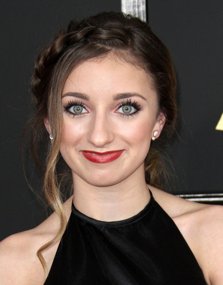 Brooklyn McKnight Picture 2 - 59th Annual GRAMMY Awards - Arrivals