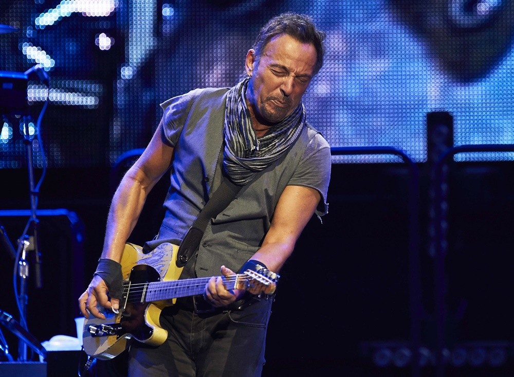 Bruce Springsteen Picture 100 Bruce Springsteen Performing on His The