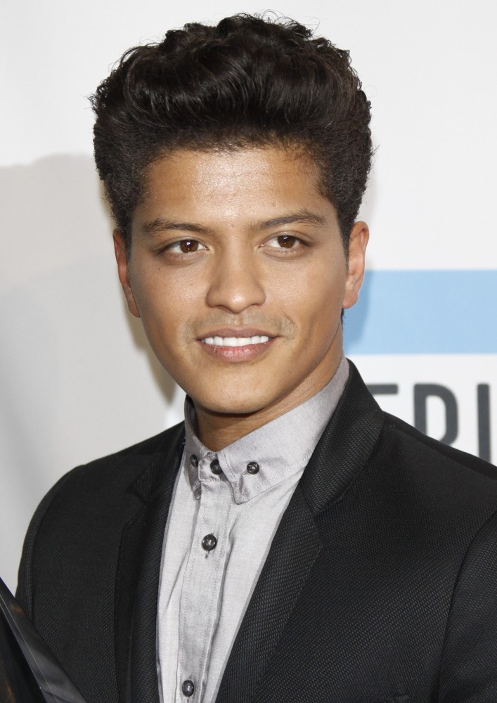 Bruno Mars - Beautiful Photos