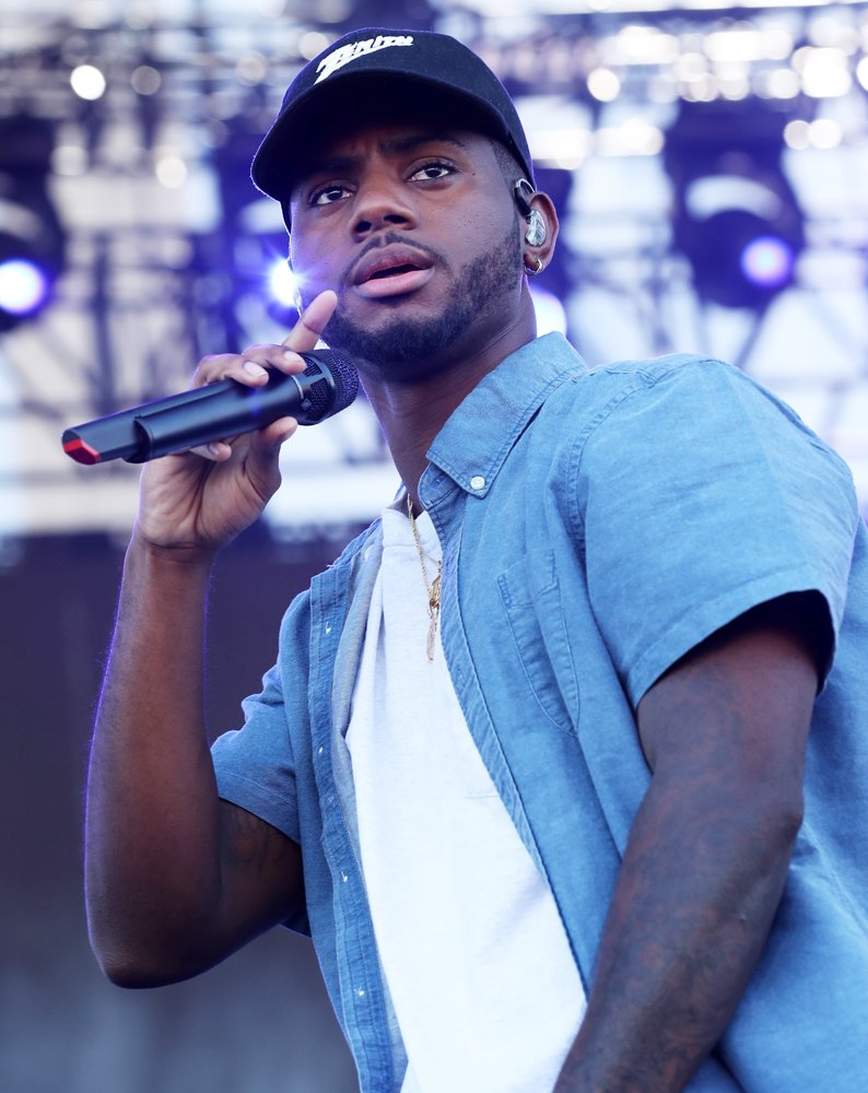 bryson tiller picture 1 2016 iheartradio daytime village bryson tiller picture 1 2016 iheartradio daytime village