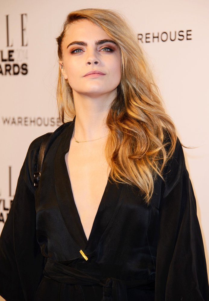 Cara Delevingne Elle Awards - Hot Bubble