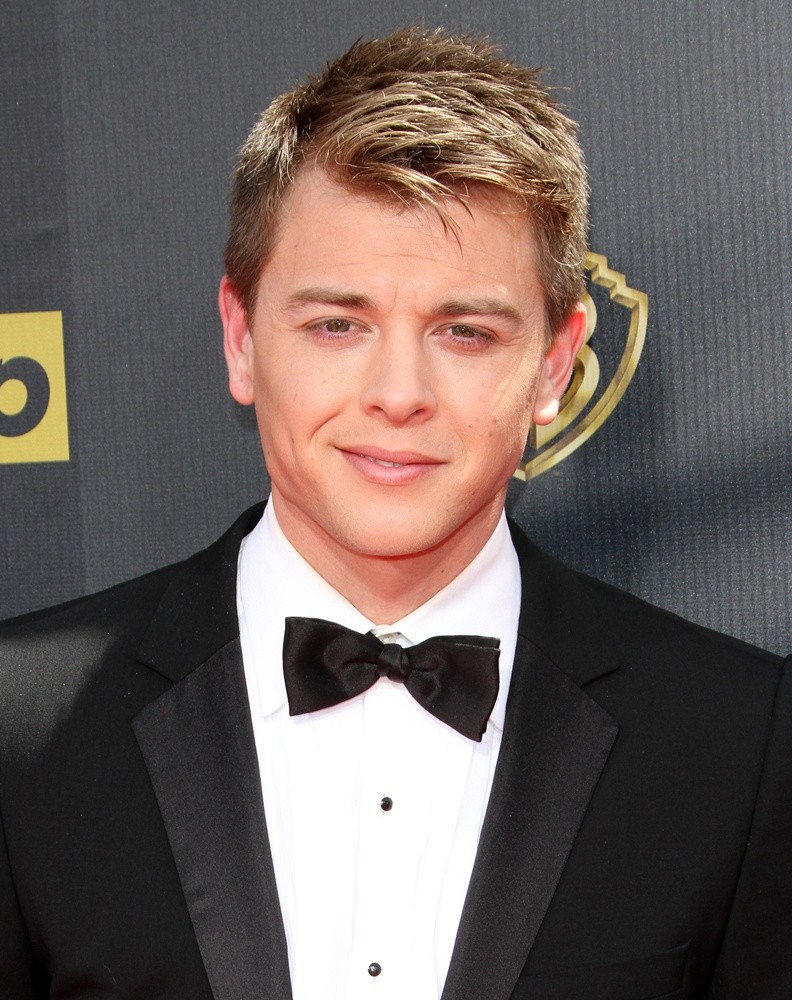 Chad Duell Picture 13 The 42nd Annual Daytime Emmy Awards Red Carpet Arrivals