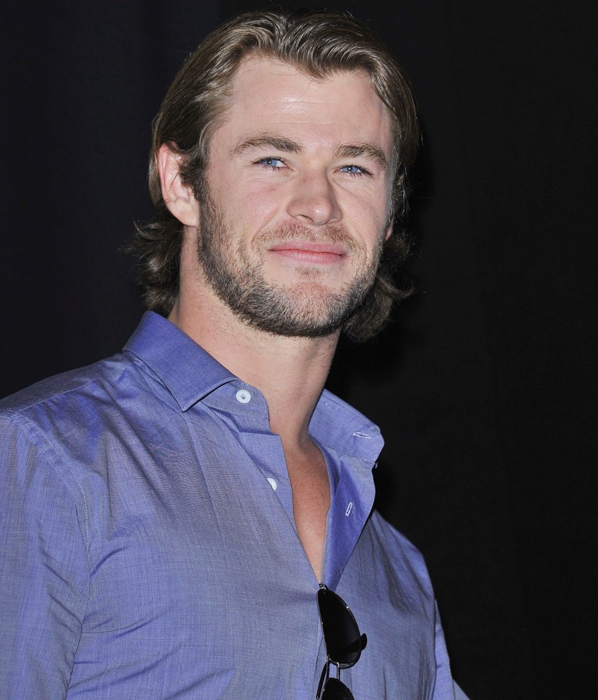 Chris Hemsworth - Wallpaper Actress