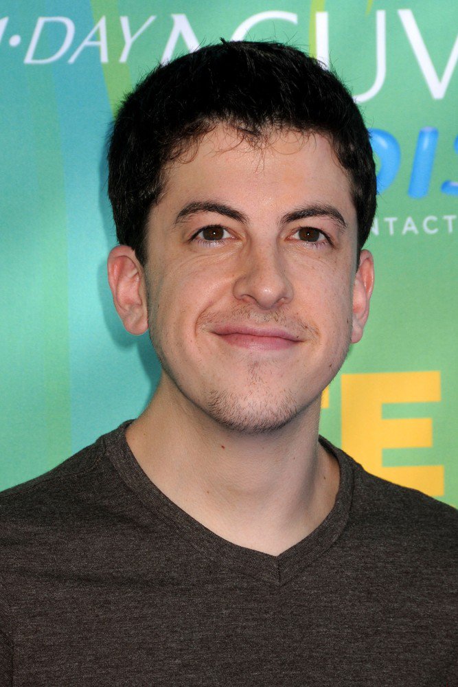 Christopher Mintz-Plasse - Wallpaper