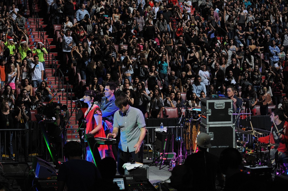 Cobra Starship