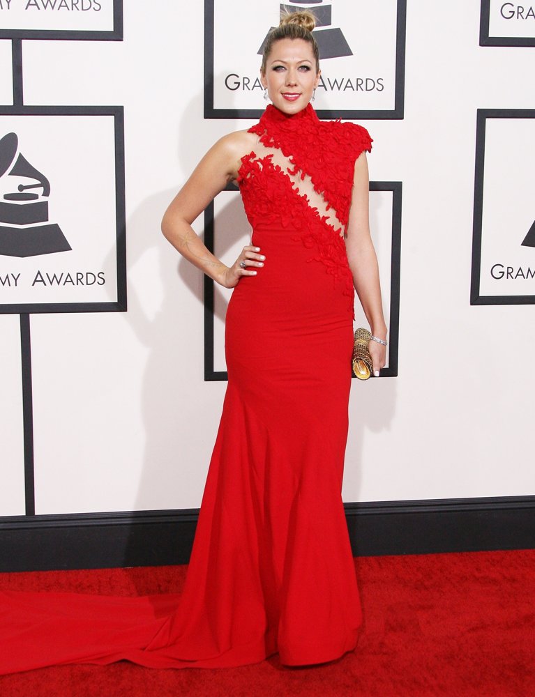 http://www.aceshowbiz.com/images/wennpic/colbie-caillat-56th-annual-grammy-awards-02.jpg