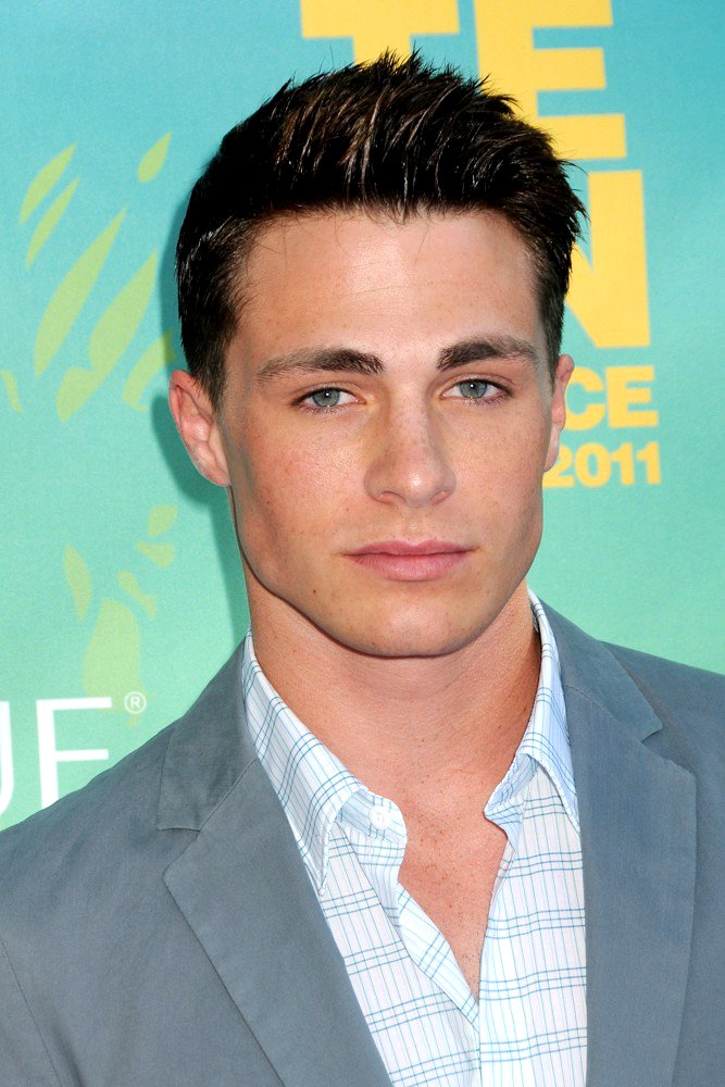 Colton Haynes - Picture Colection