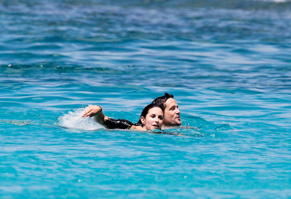 Courteney Cox, Josh Hopkins