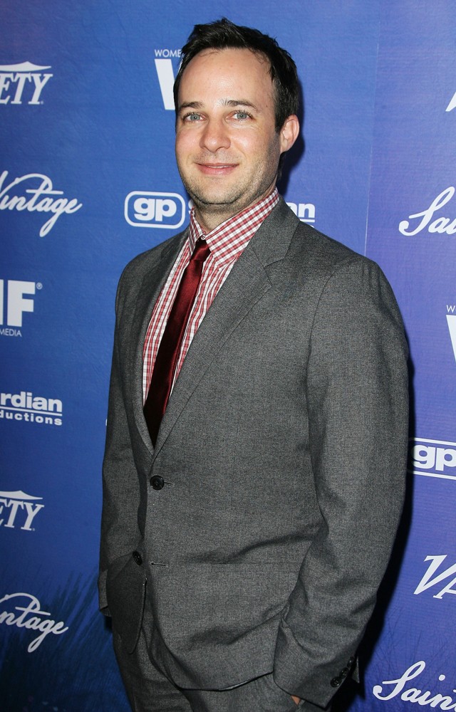 Danny Strong 2018: Haircut, Beard, Eyes, Weight, Measurements, Tattoos