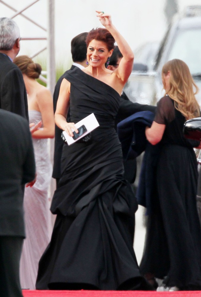 Debra Messing