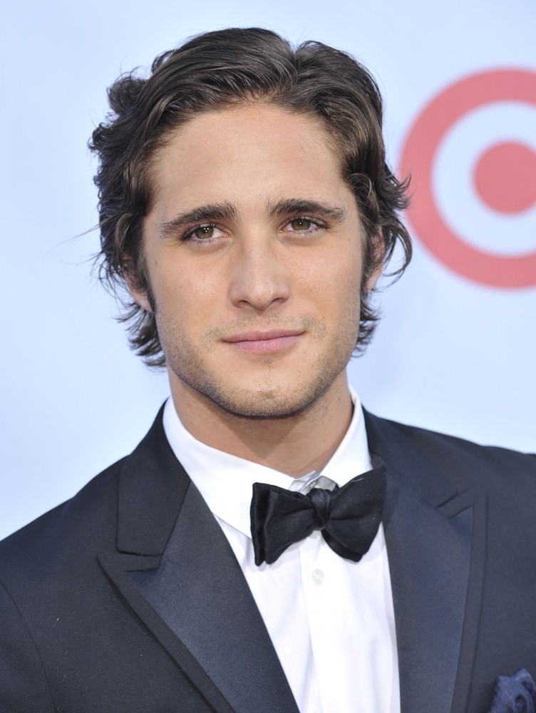 Diego Boneta Net Worth