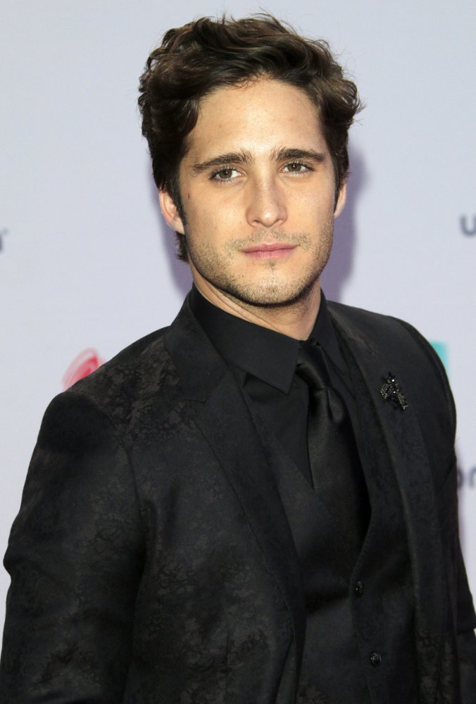 Diego Boneta Net Worth