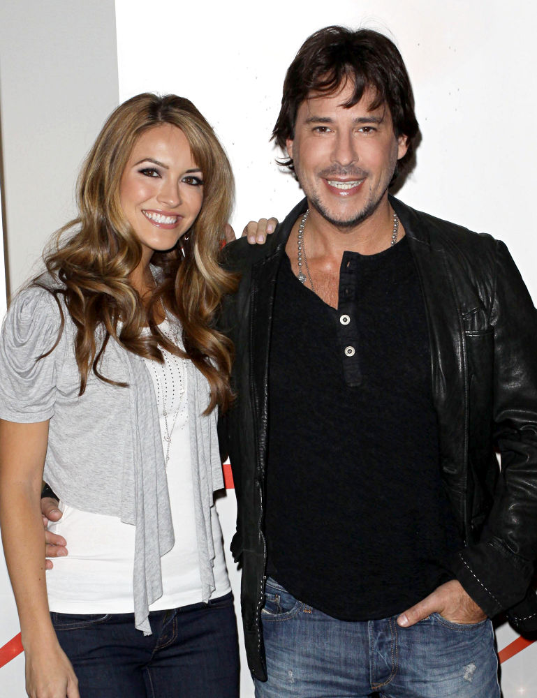 chrishell stause photos. Chrishell Stause, Ricky Paull