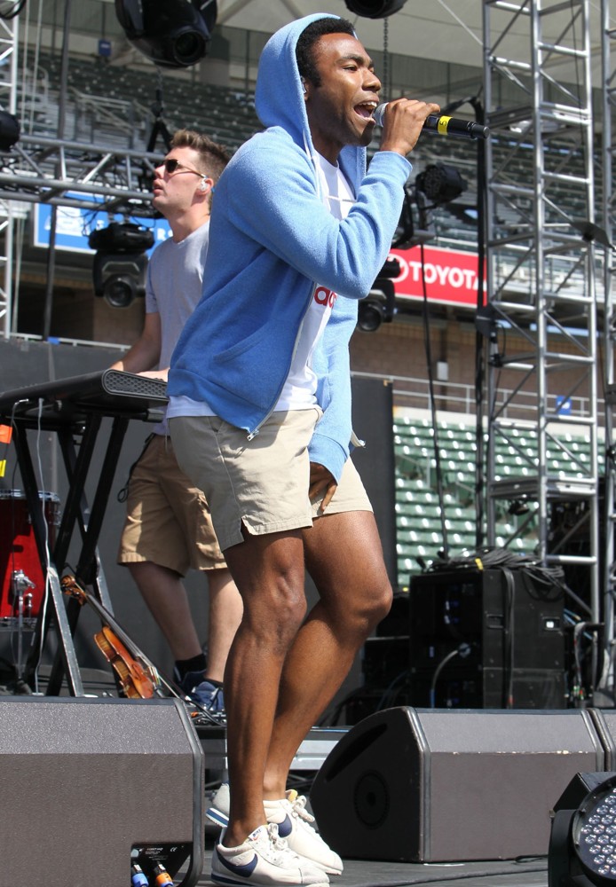 donald-glover-wango-tango-2012-show-10.jpg