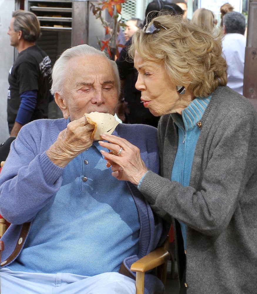 75th Anniversary of The Los Angeles Mission Serving Thanksgiving Dinner to The Homeless
