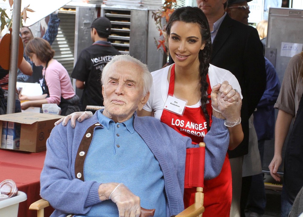 75th Anniversary of The Los Angeles Mission Serving Thanksgiving Dinner to The Homeless