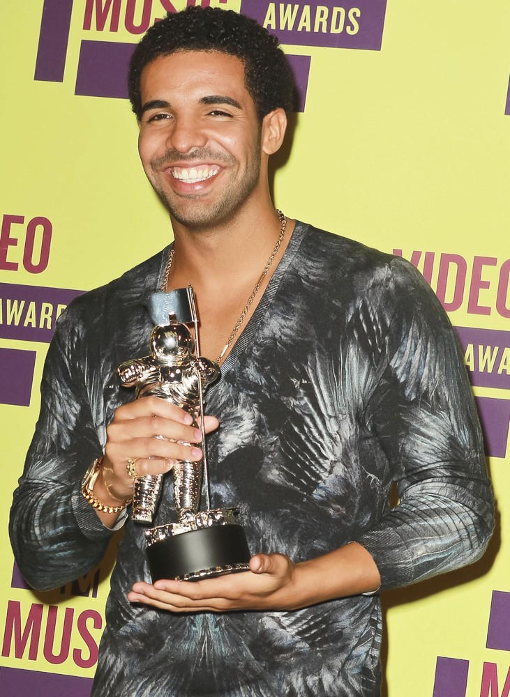 drake-2012-mtv-video-music-awards-press-room-01.jpg