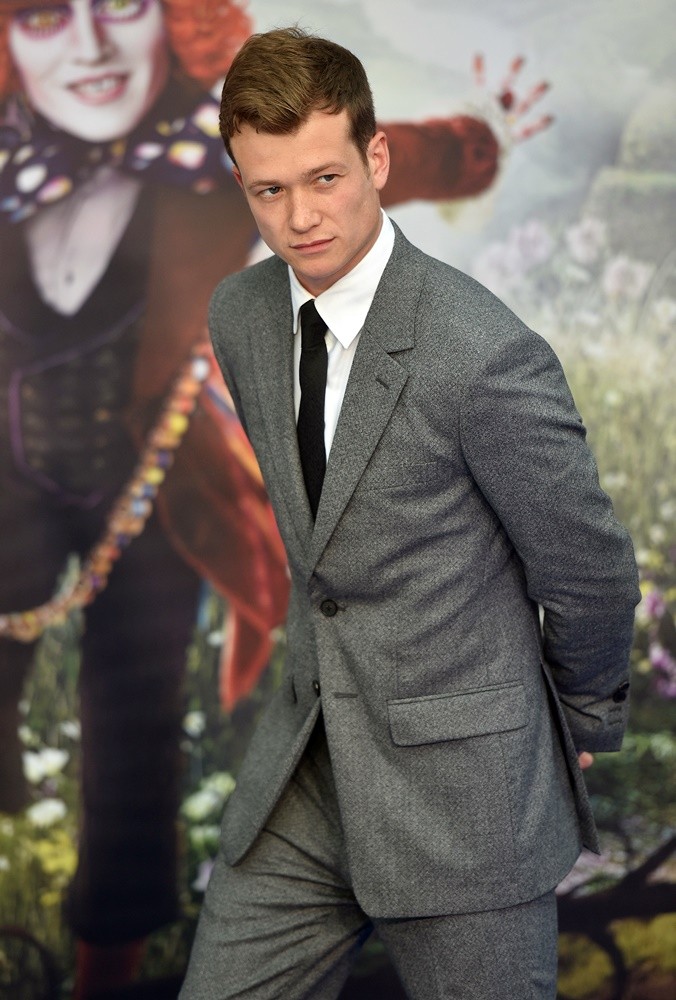 Ed Speleers Picture 2 Alice Through the Looking Glass European